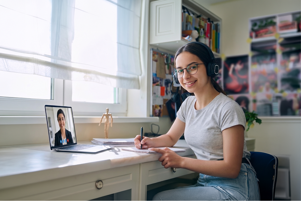 Student in an online tutoring session